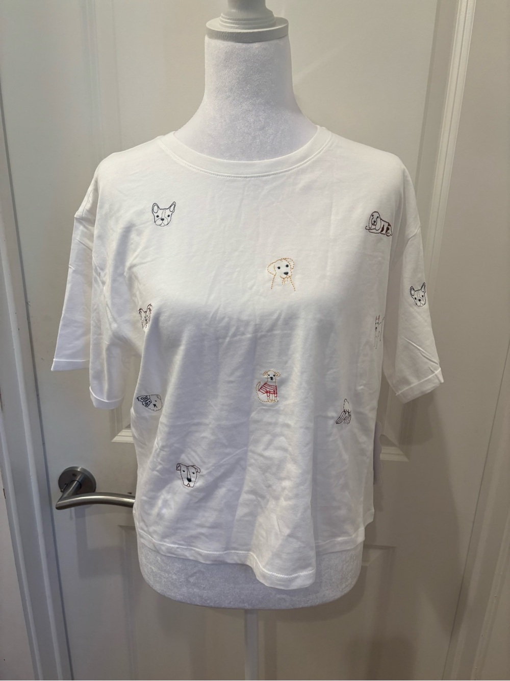 NWT Embroidered Dog Graphic Tee - Red & Gold Stitch- L